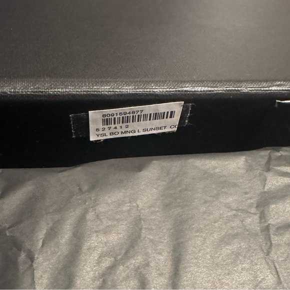 Saint Laurent Sunset Large in black croc-embossed shiny leather w/ gold hardware - Picture 16 of 17